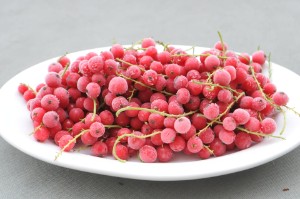 Frische Johannisbeeren aus meinem Naturgarten Frische Johannisbeeren aus meinem Naturgarten